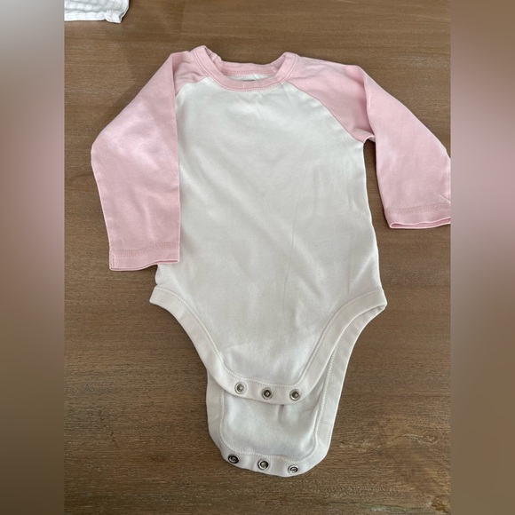 GAP & Old Navy Long Sleeve Bodysuits - Beige & White Stripes & Raglan Pink 6-12M - Picture 2 of 6